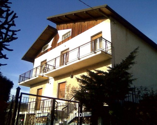 Detached house in Millesimo