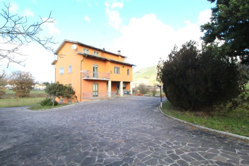 Detached house in Scheggia e Pascelupo