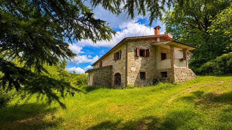 Casolare a Valfabbrica