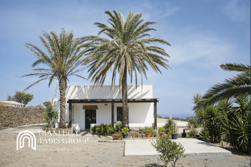 Steingebäude in Pantelleria