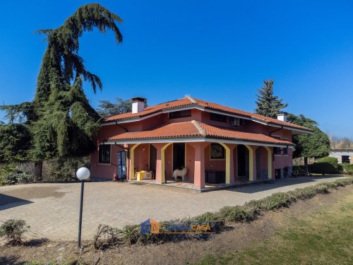 Villa i Asti