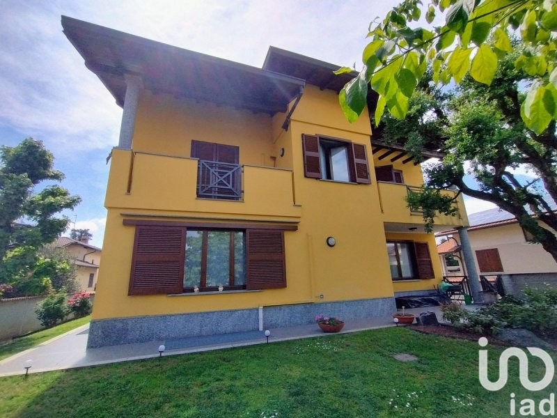 Villa in Parabiago