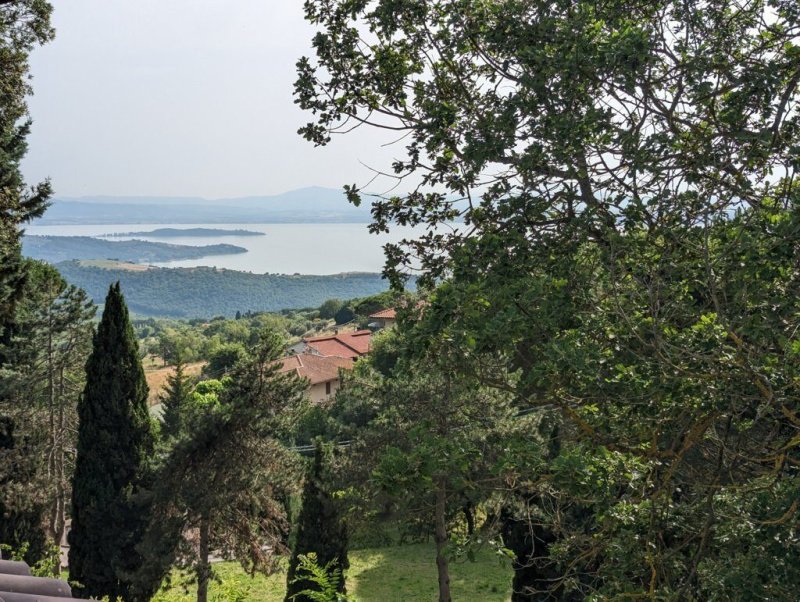 Villa a Passignano sul Trasimeno