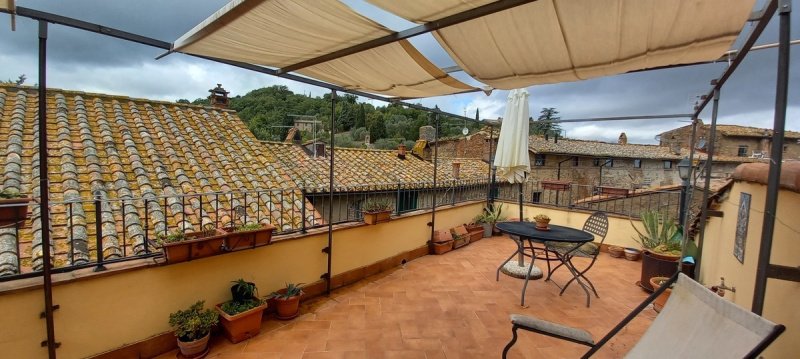 Top-to-bottom house in Panicale