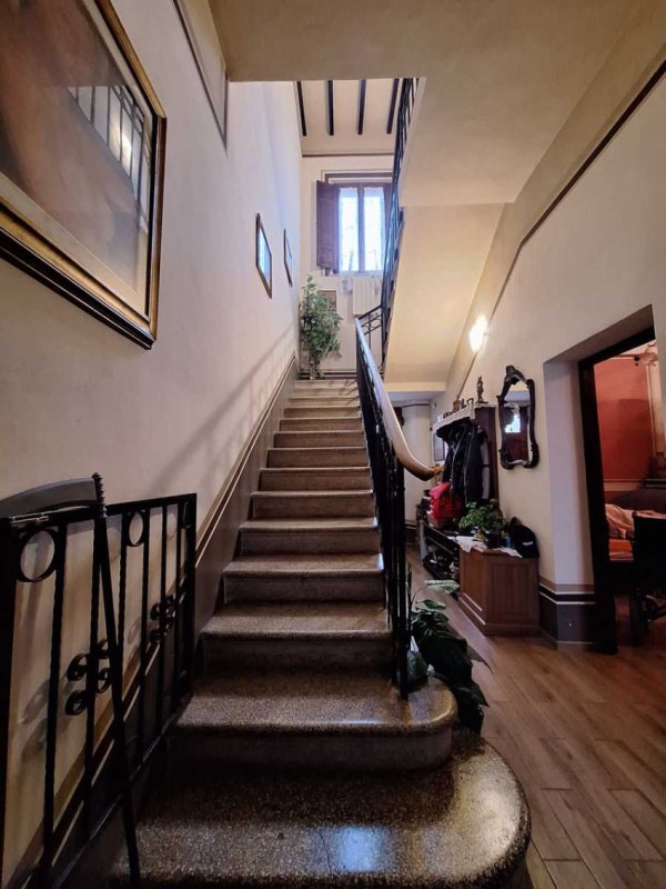 Таунхаус в Кьюзи