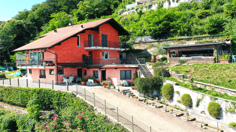 Villa in Stresa