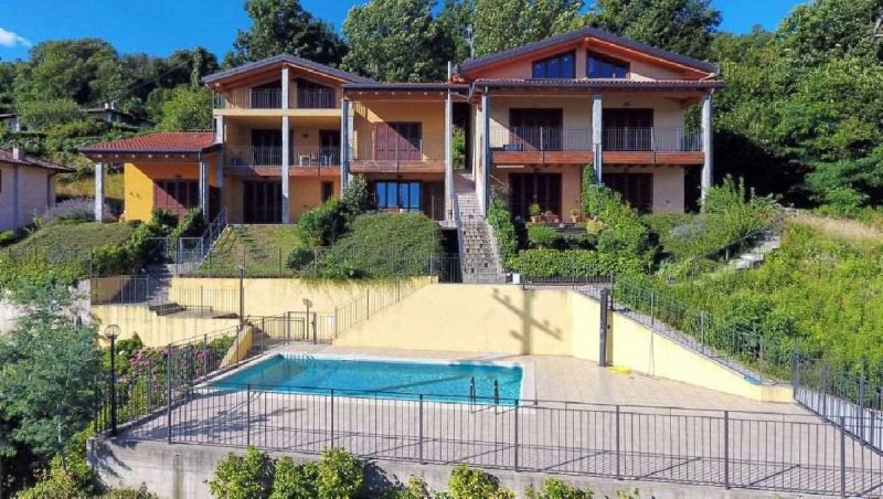 Apartamento em Stresa