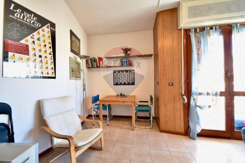 Apartment in Castelletto sopra Ticino