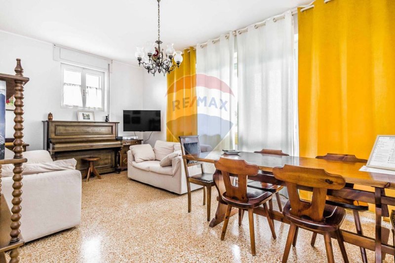 Apartamento en Cardano al Campo