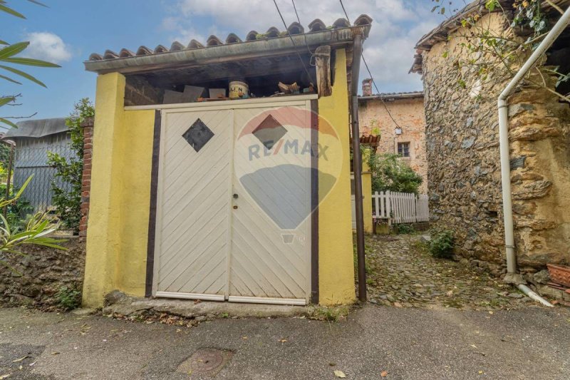 Casa semi indipendente a Netro