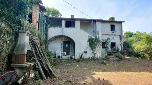 Farmhouse in Altare