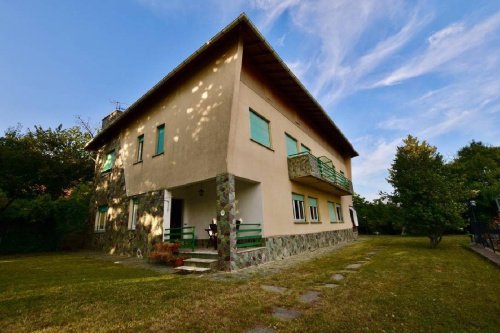 Half-vrijstaande woning in Stella