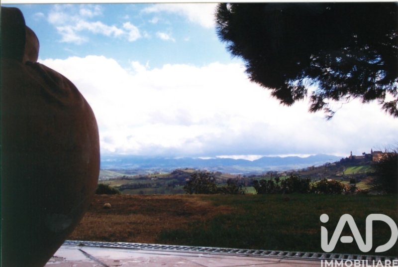 Building plot in Terre Roveresche