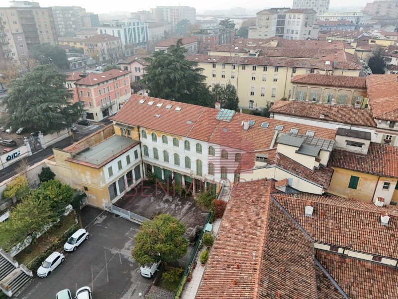 Cielo/Tierra en Brescia