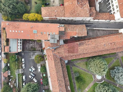 Top-to-bottom house in Brescia