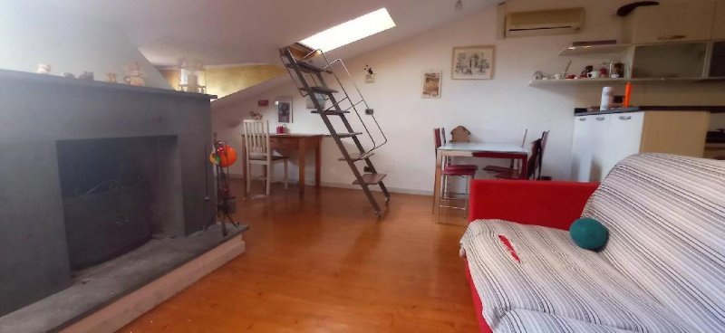 Apartamento en Vezzano Ligure