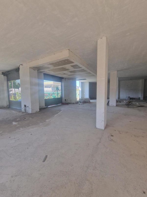 Commercial property in Telese Terme