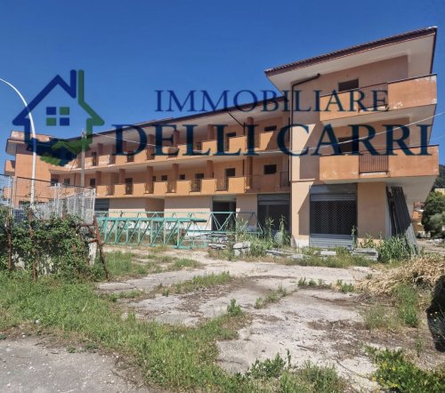 Immobile commerciale a Telese Terme