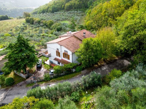 Villa in Vaiano