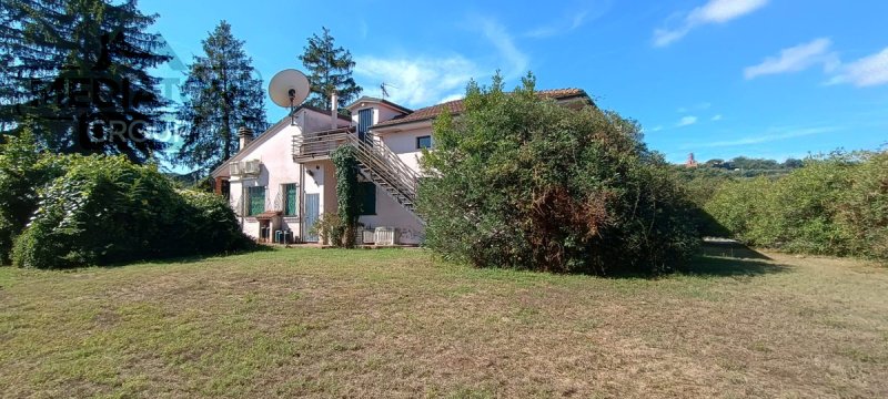 Country house in Montecarlo