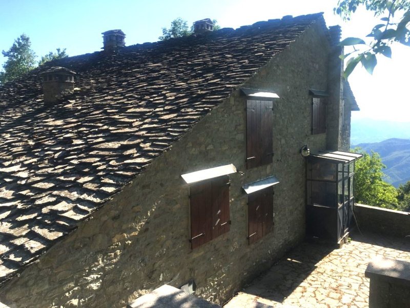 Top-to-bottom house in Castiglione di Garfagnana
