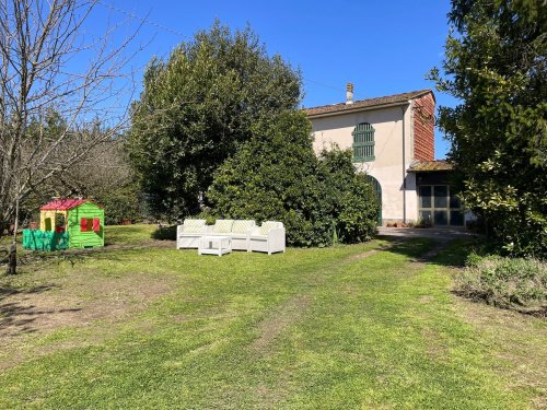 Особняк в Лукка