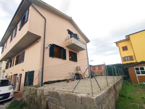 Semi-detached house in Lucca