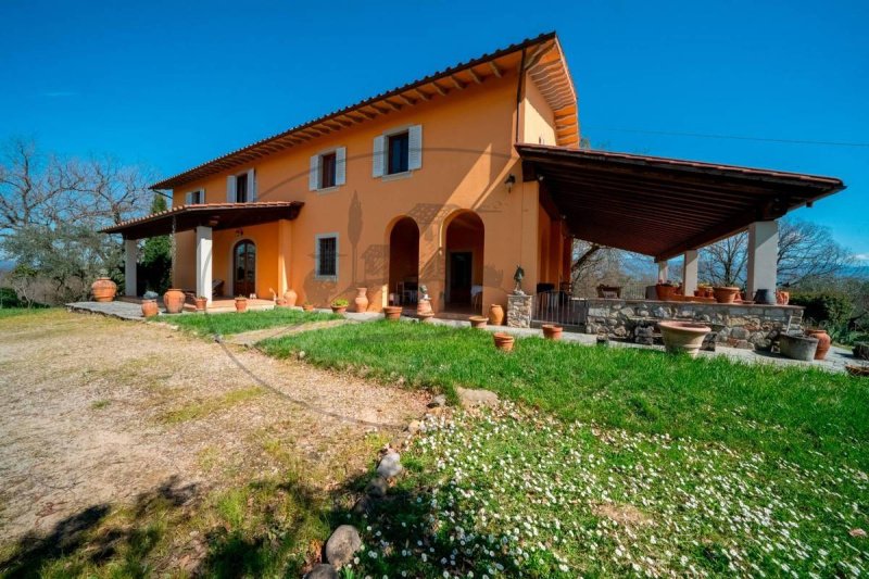 Villa in Figline e Incisa Valdarno