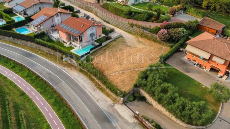 Building plot in Costermano sul Garda