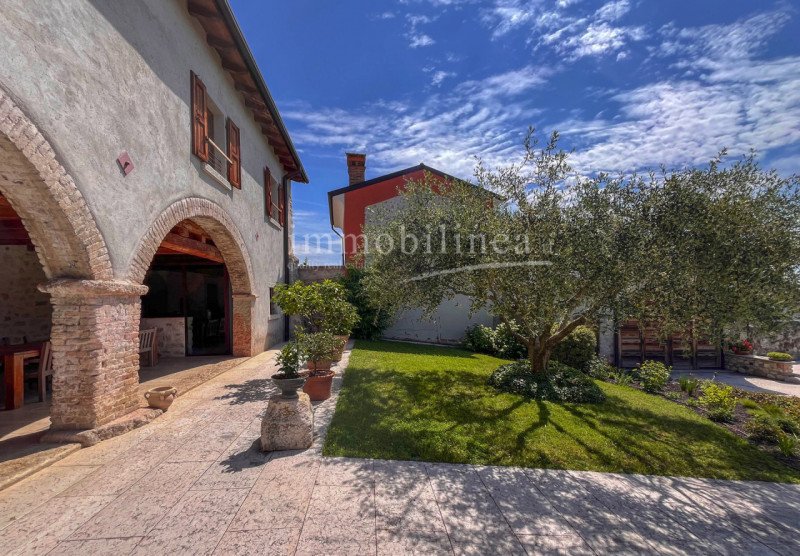 Country house in Caprino Veronese