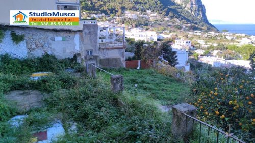 Self-contained apartment in Capri