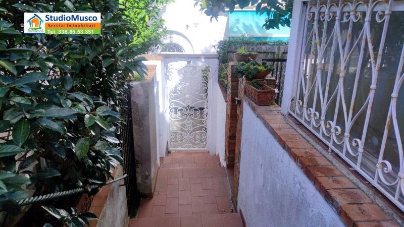 Apartamento independente em Capri