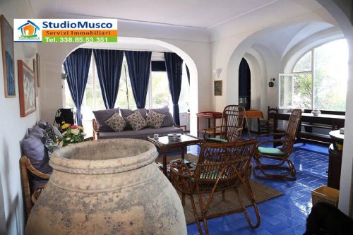 Self-contained apartment in Anacapri