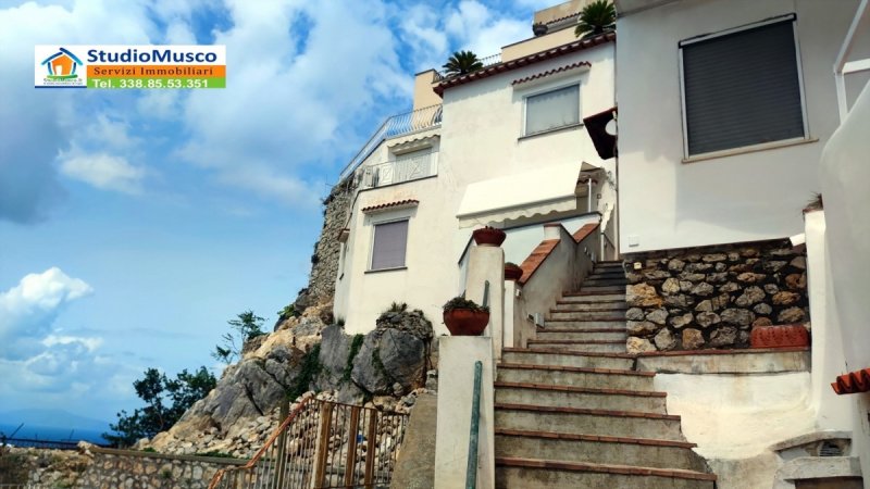 Self-contained apartment in Capri