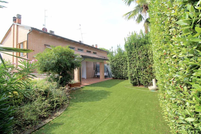 Semi-detached house in Castel San Pietro Terme