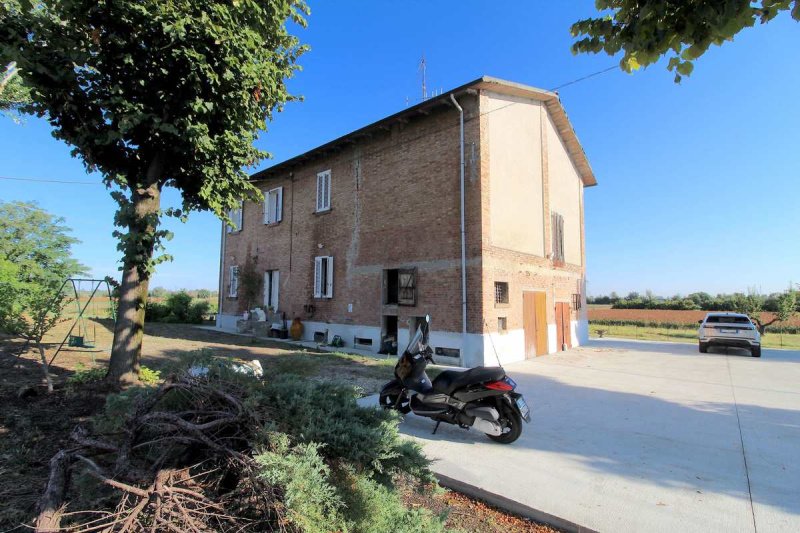 Einfamilienhaus in Ozzano dell'Emilia