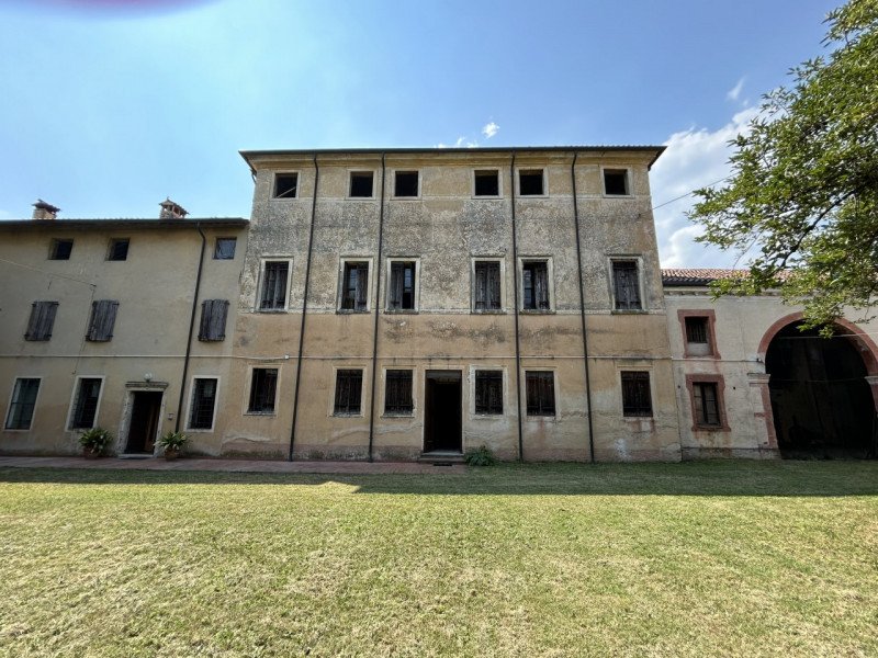 Villa i Montecchio Precalcino