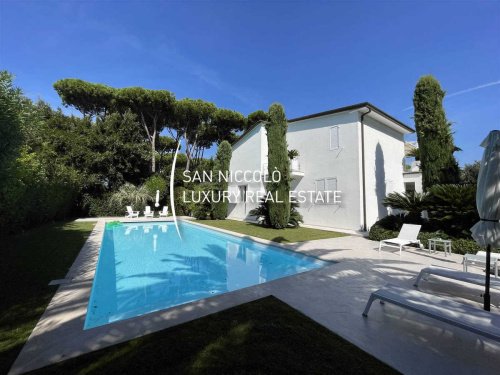 Villa in Forte dei Marmi