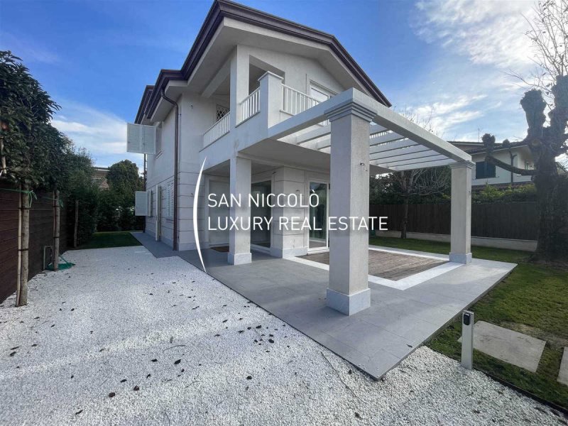 Villa in Forte dei Marmi