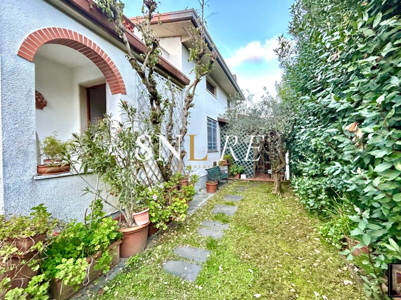 Villa in Forte dei Marmi