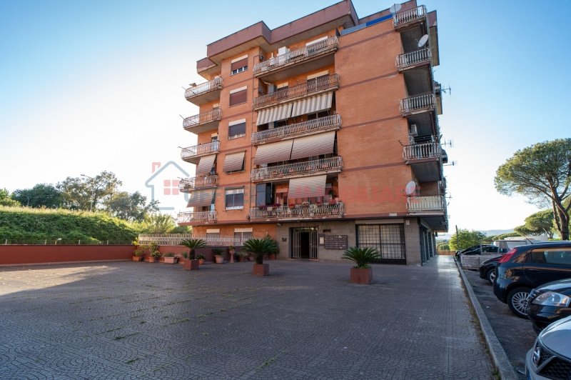 Apartamento em Cisterna di Latina