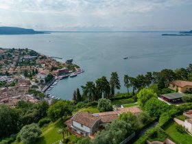 Villa i Toscolano-Maderno