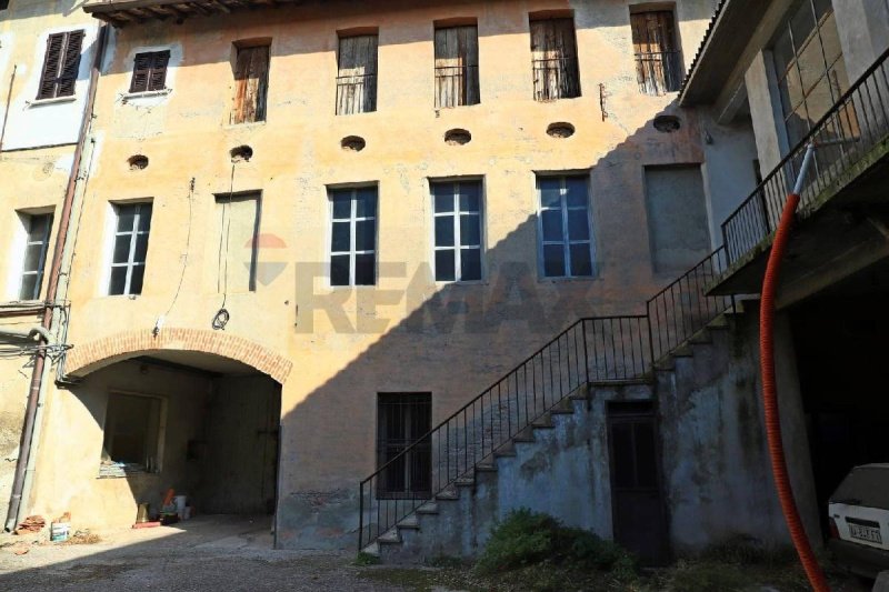 Palais à Bagnolo Mella