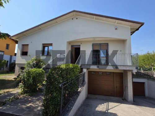 Vrijstaande woning in Castiglione delle Stiviere