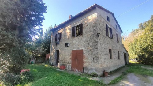 Farmhouse in Cetona