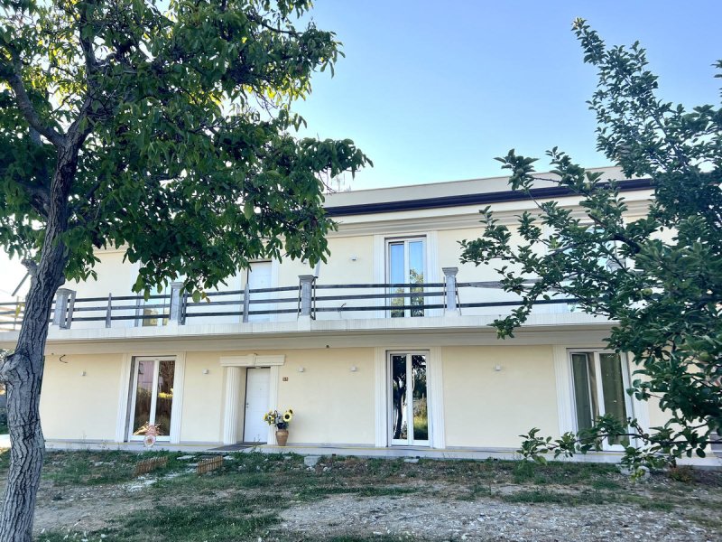 Villa in Carrara