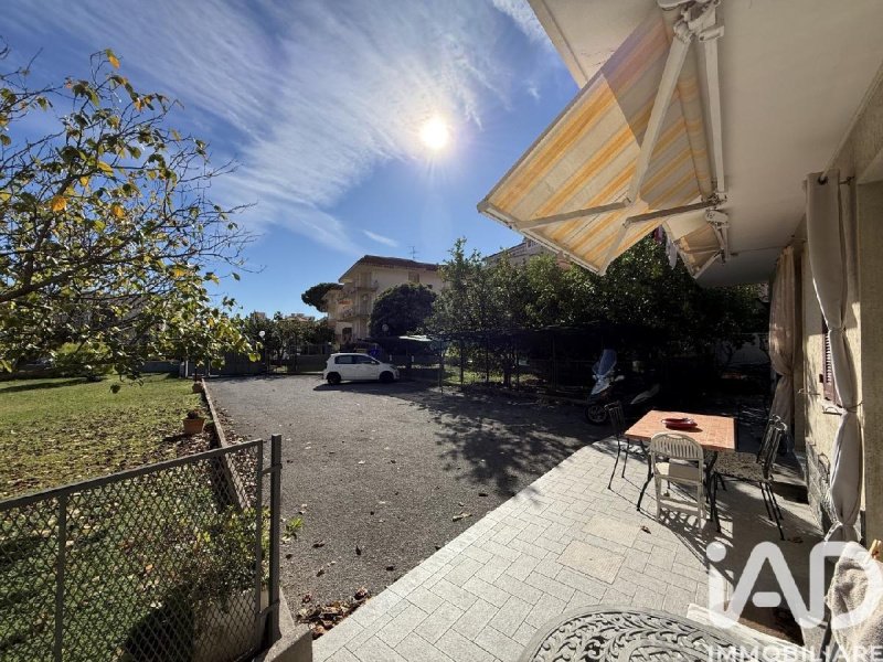 彼得拉-利古雷公寓