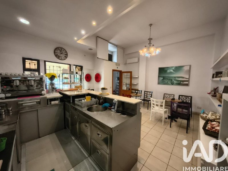 Inmueble comercial en Borghetto Santo Spirito