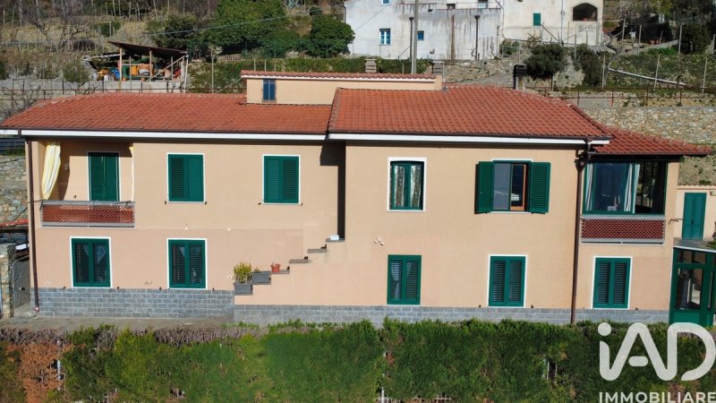 Вилла в Каличе-Лигуре