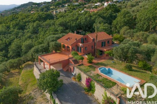 Villa à Finale Ligure
